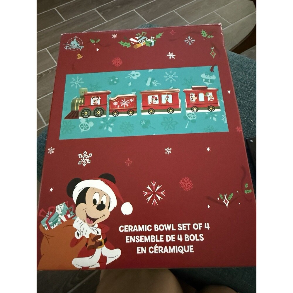 Disney Cheer Mickey Mouse and Friends Holiday Train Bowl Set - Open Box 2020